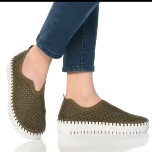 NWT Danish 1.5” Platform Blue Slip Ons - Picture 3 of 16